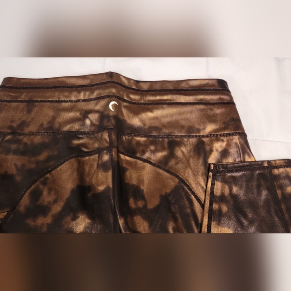 Zyia Metallic Pull on Luxe leggings - Picture 6 of 8